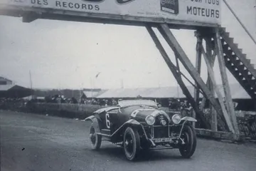 1926